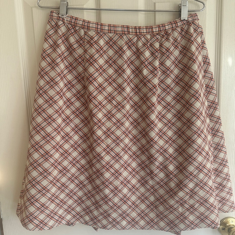 Vintage women’s school girl
Talbott Traveler Plaid A-Line Skirt large